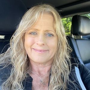 Meet your Posher, Michele